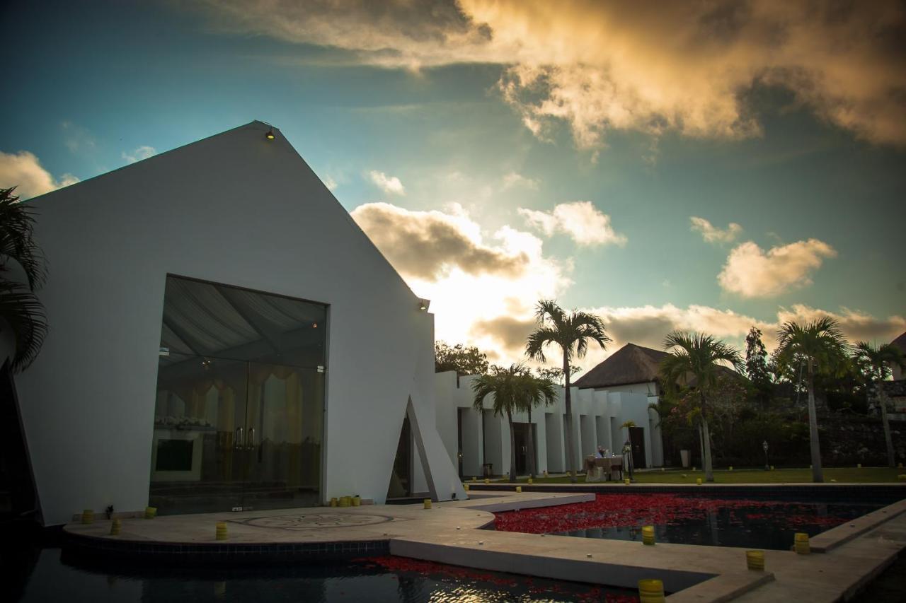 Royal Pool Villa Bali Нуса-Дуа Екстер'єр фото